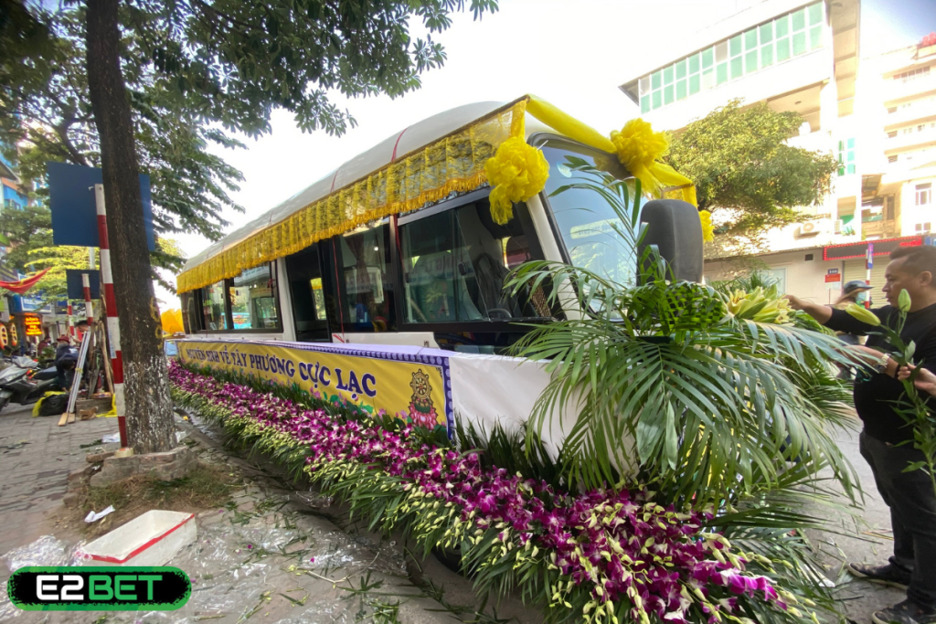Mơ Thấy Đám Tang Đánh Con Gì? – Tang Nhưng Không Tàn, Số Về Rần Rần!